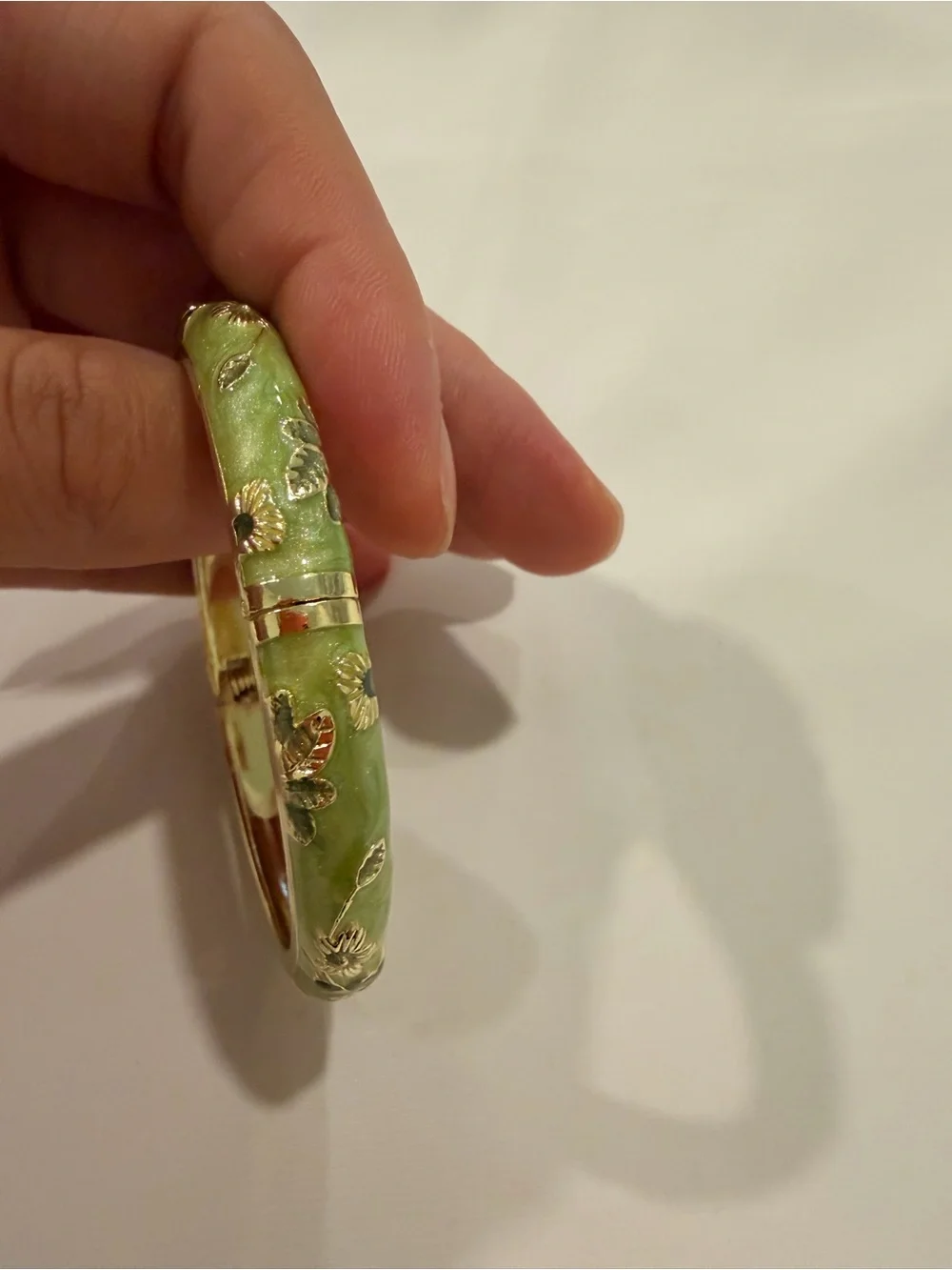 Green Floral Cloisonné Hinged Bracelet - Picture 4 of 8